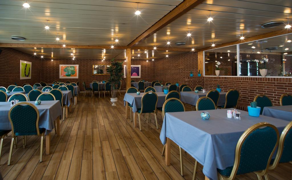Hotel Lynggaarden هيرنينغ المظهر الخارجي الصورة