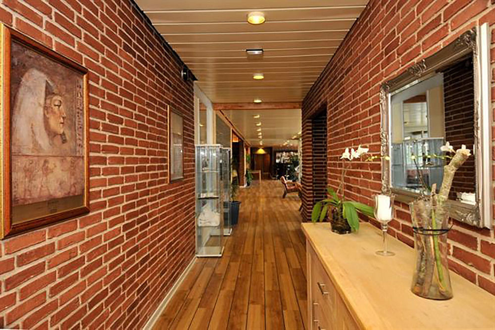 Hotel Lynggaarden هيرنينغ المظهر الخارجي الصورة